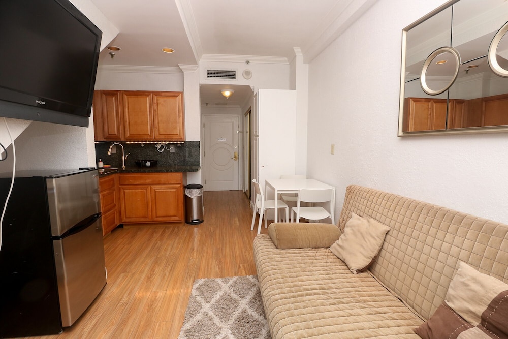 Apartment (1 Bedroom)