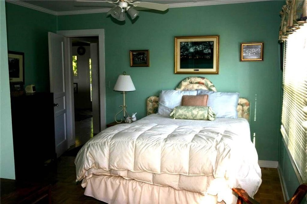 House, Multiple Beds (Brainwaves) photo 3