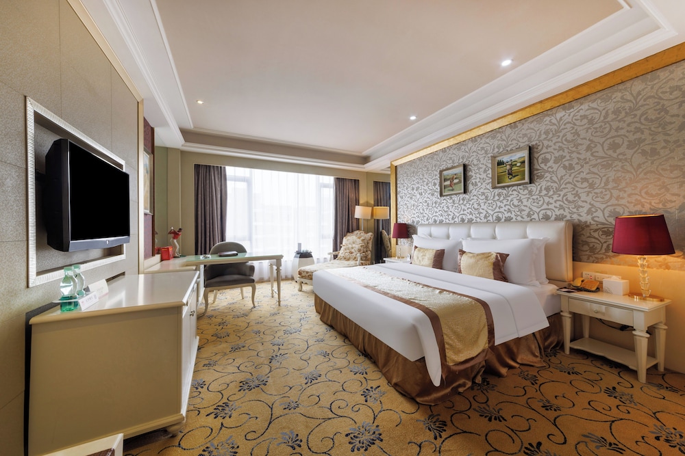 Executive Room photo 2