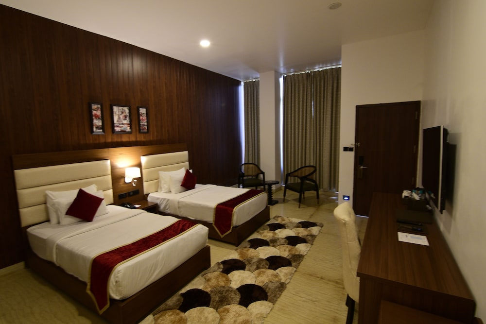 Deluxe Twin Room photo 3