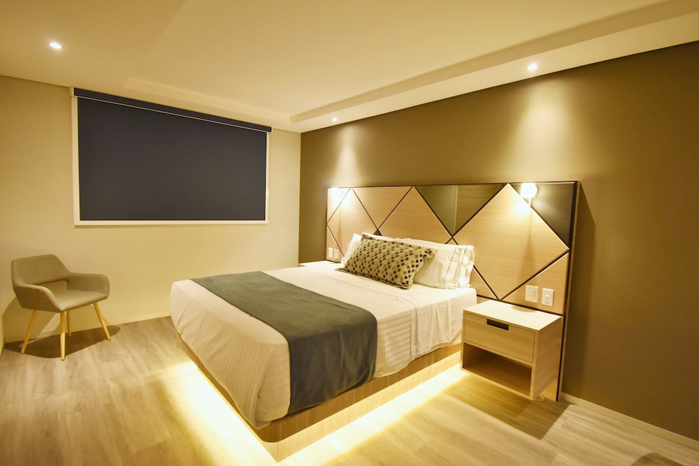 Premier Double Room - Photo 7