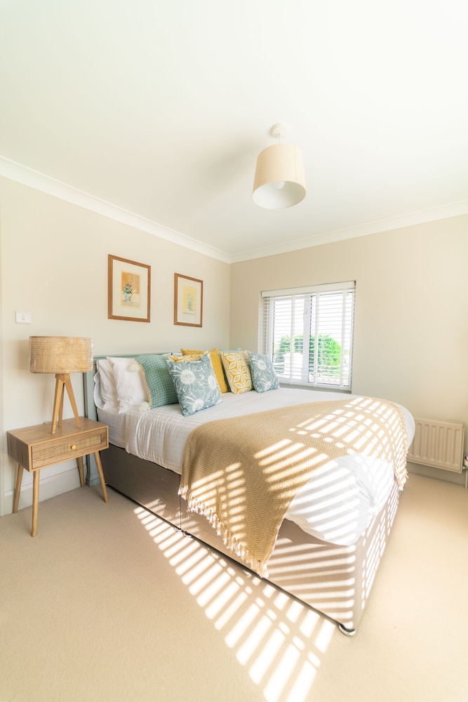 Deluxe Double Room, Ensuite, Partial Sea View (Super King - Twin - Sea) - Photo 4