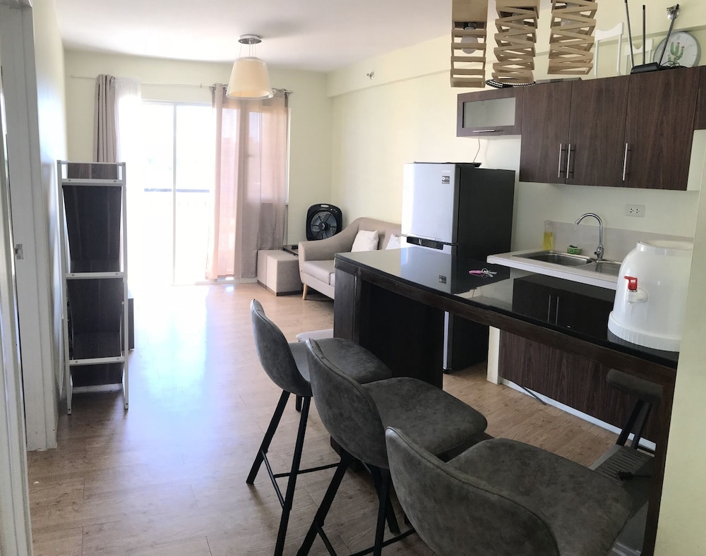 Standard Condo, 2 Bedrooms, Accessible, Kitchen photo 1