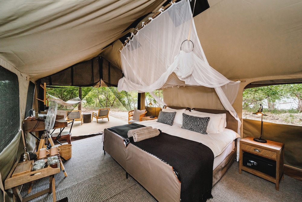 Luxury Tent, 1 Bedroom, Patio, River View photo 1