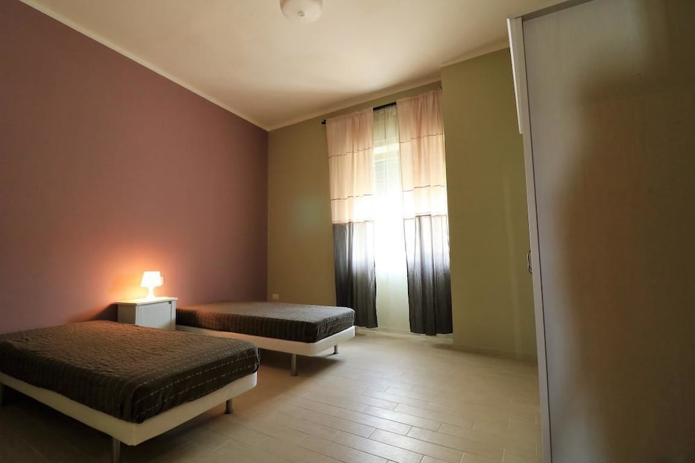House, 2 Bedrooms, Kitchen photo 2