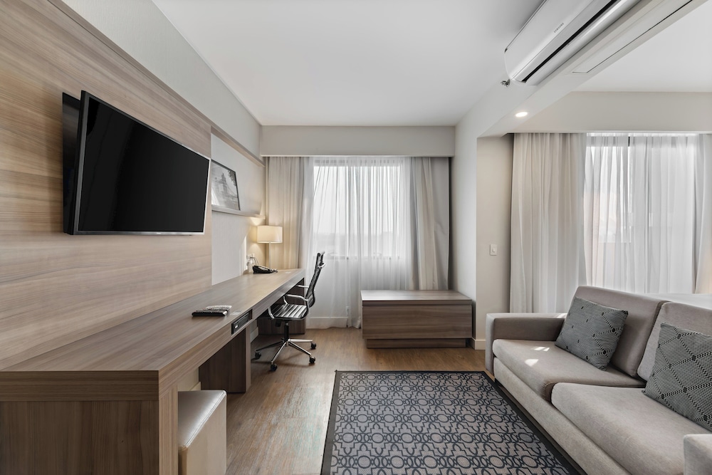 Studio Suite, 1 Queen Bed, Kitchen (Panoramic) - Photo 10