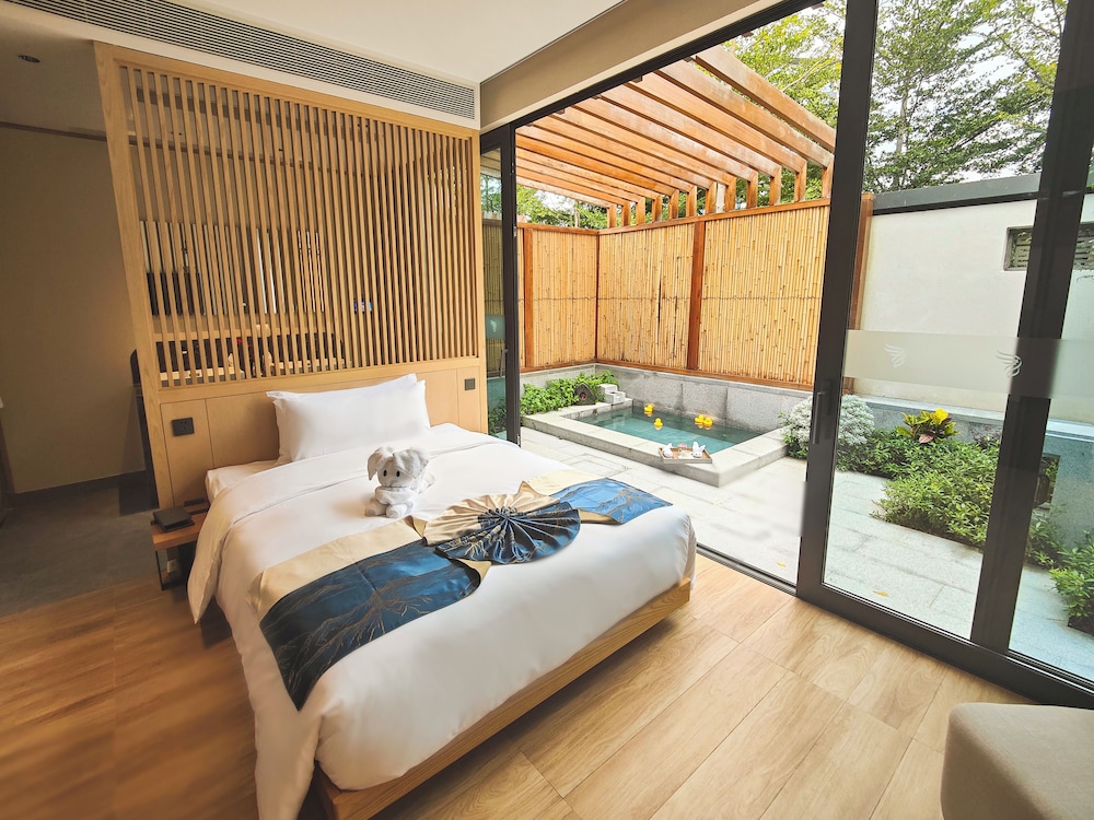 Premium Cabin photo 1