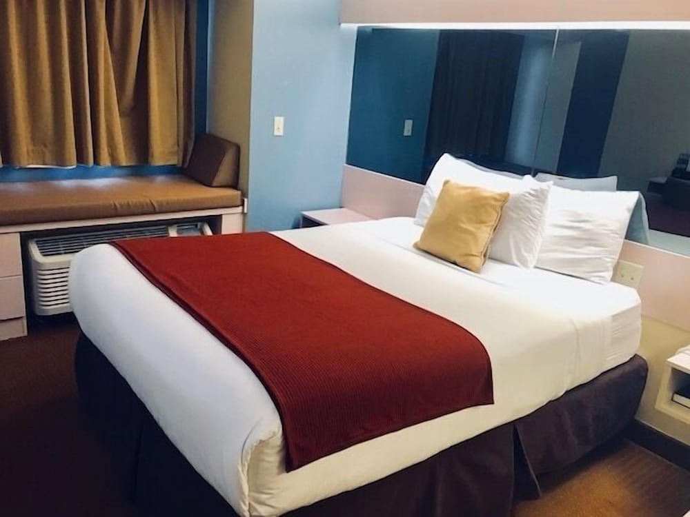 Room, 1 Queen Bed, Accessible, Non Smoking photo 1
