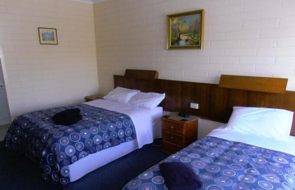 Standard Room, Non Smoking (Twin Room) photo 3