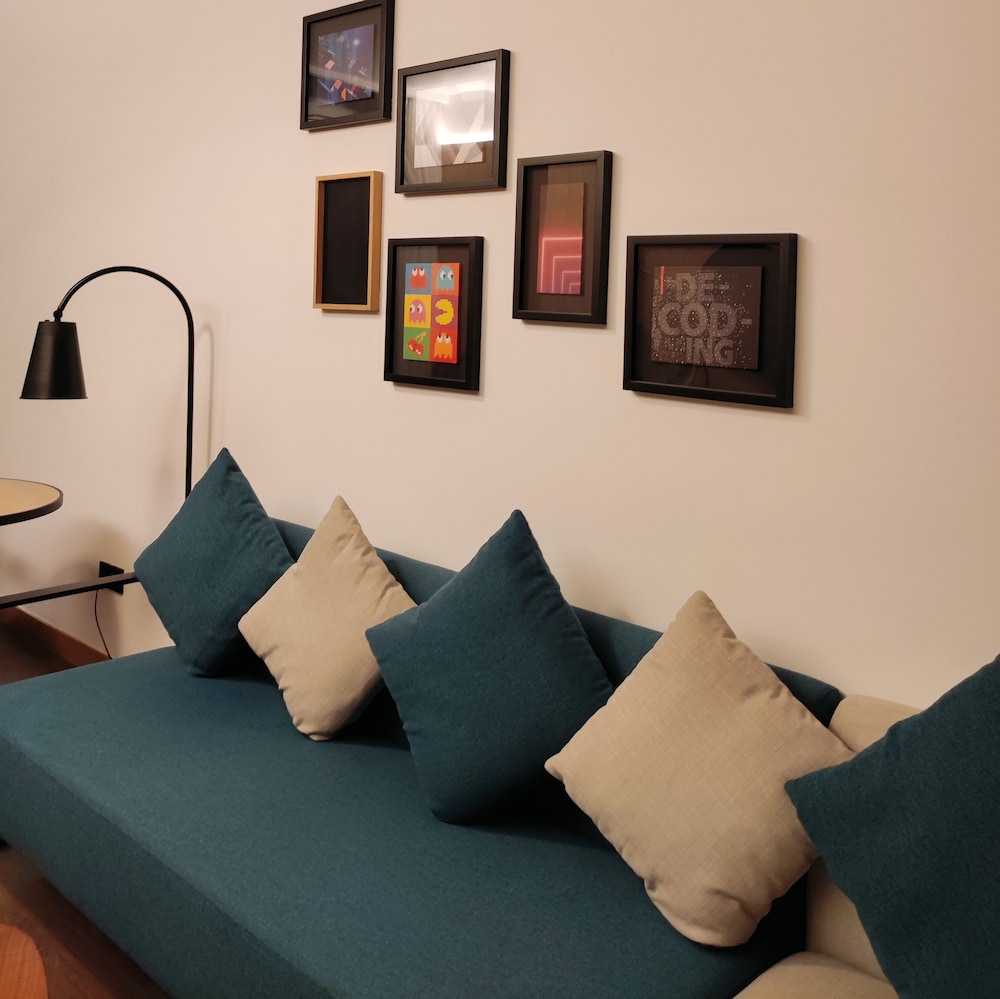 Junior Suite, 1 King Bed, City View - Photo 10