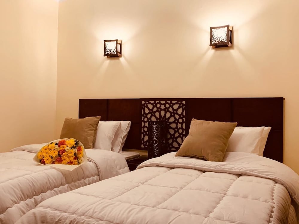 Deluxe Room, Pyramids View 2