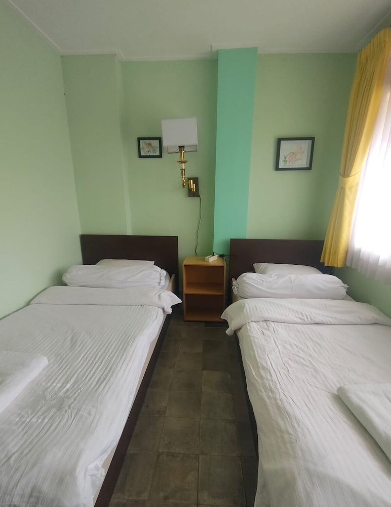 Standard Double or Twin Room photo 1