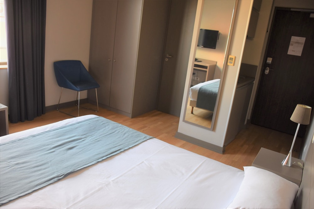 Standard Room, 1 Double Bed - Photo 4