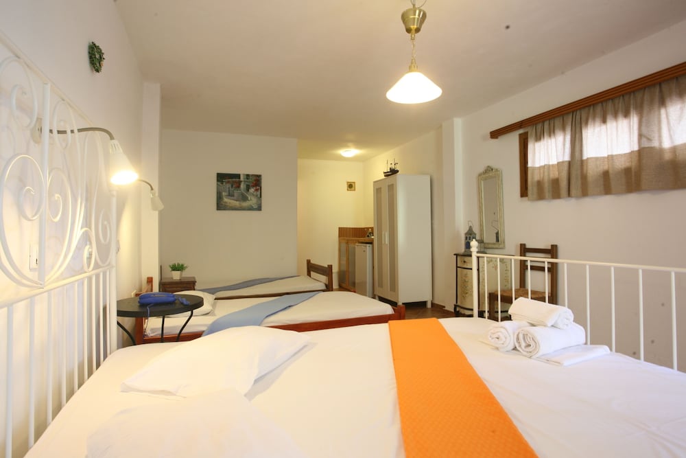 Studio, Garden View (For 4)