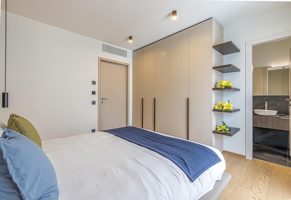 Family Apartment, 1 Bedroom, 2 Bathrooms (Icon H 502 Suite Business)