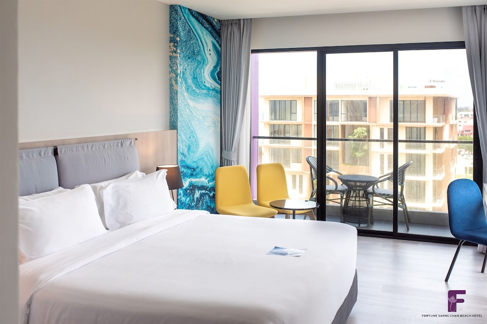 Premier Room, River View photo 3