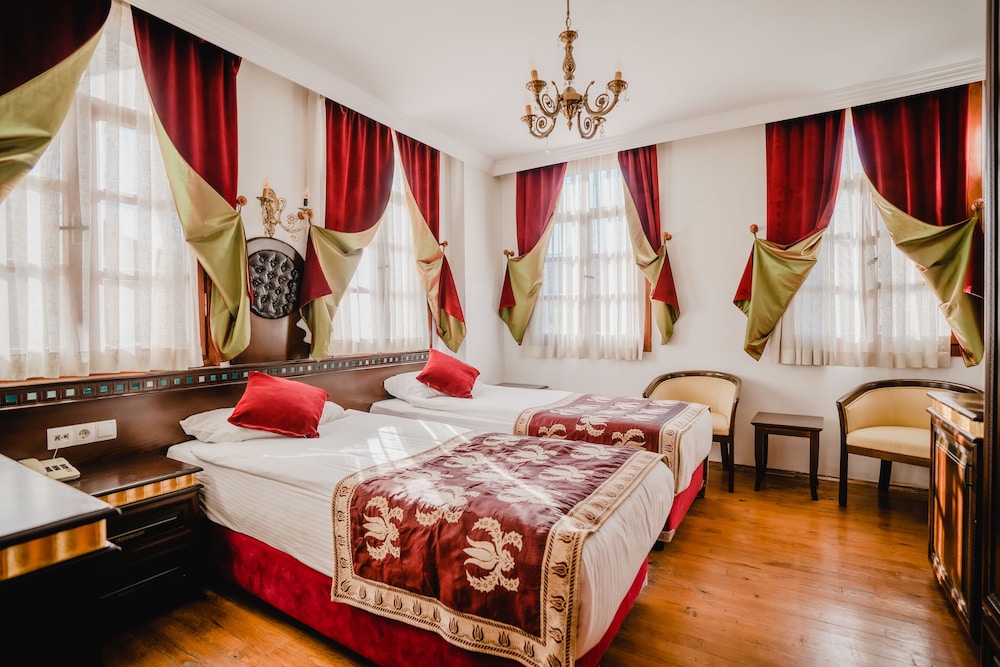 Standard Double or Twin Room - Photo 1