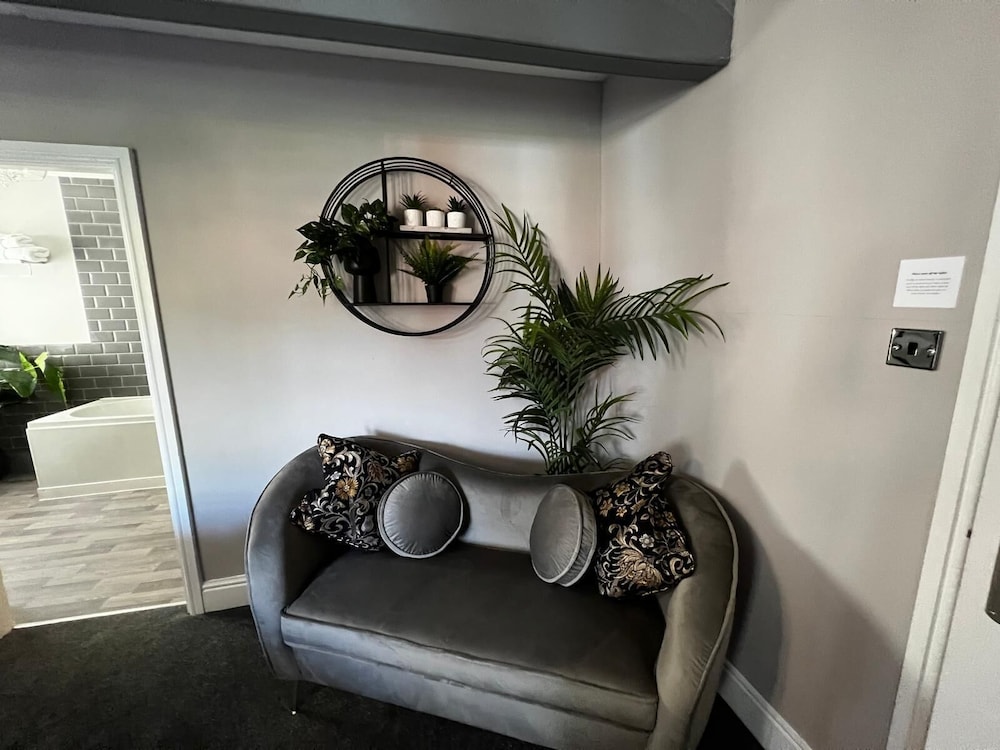 Luxury Suite, Ensuite (Queen) photo 3