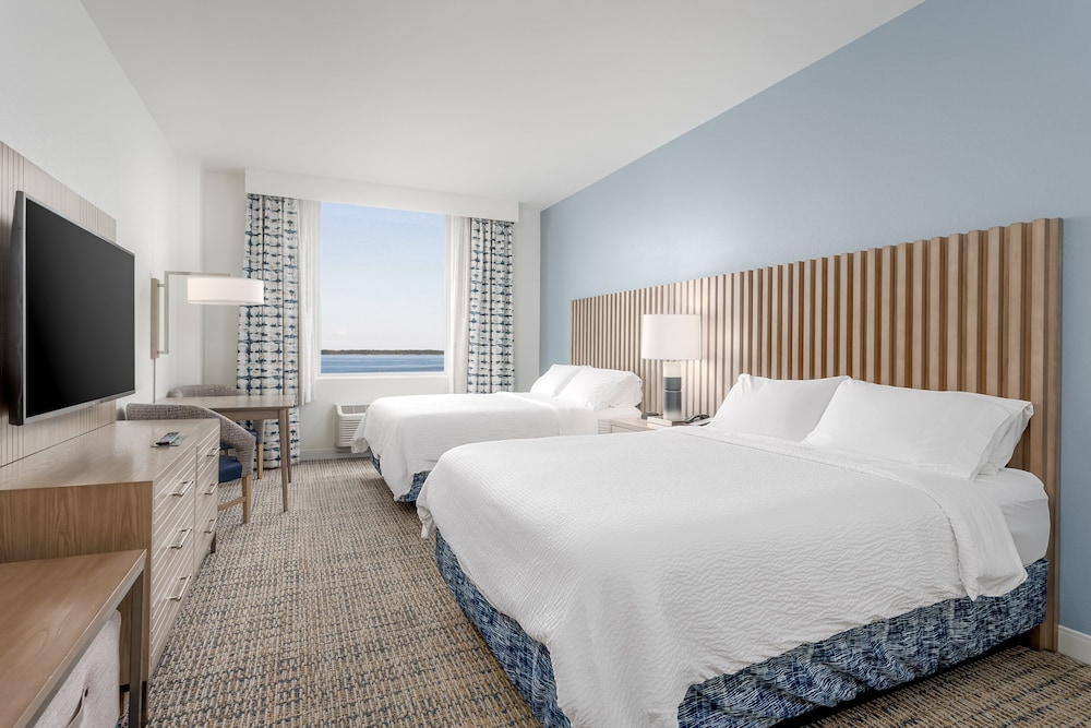Standard Room, 2 Queen Beds, Bay View - Photo 3