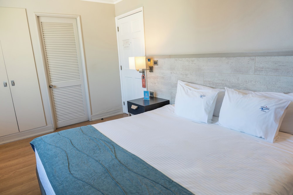 Executive Double Room, 1 King Bed, City View photo 2