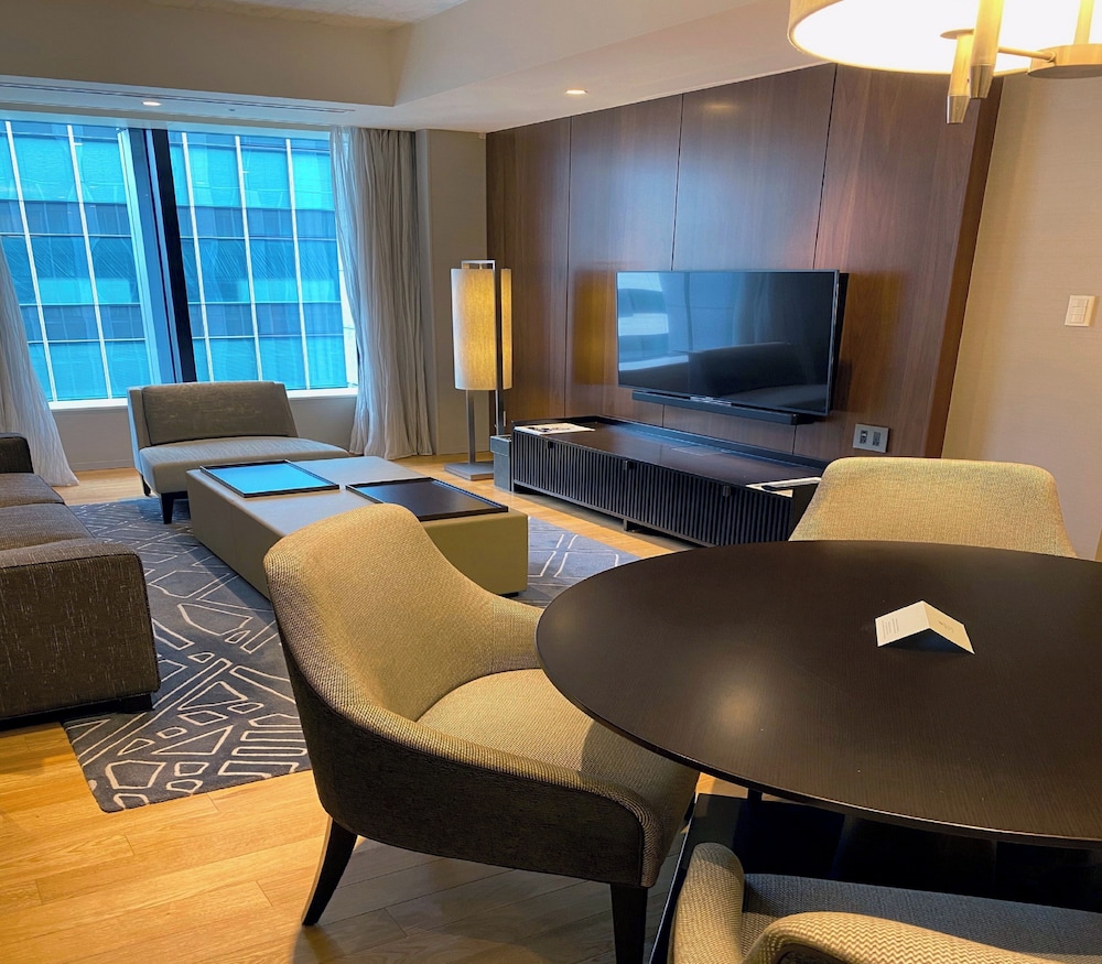 One-Bedroom Executive - Photo 2