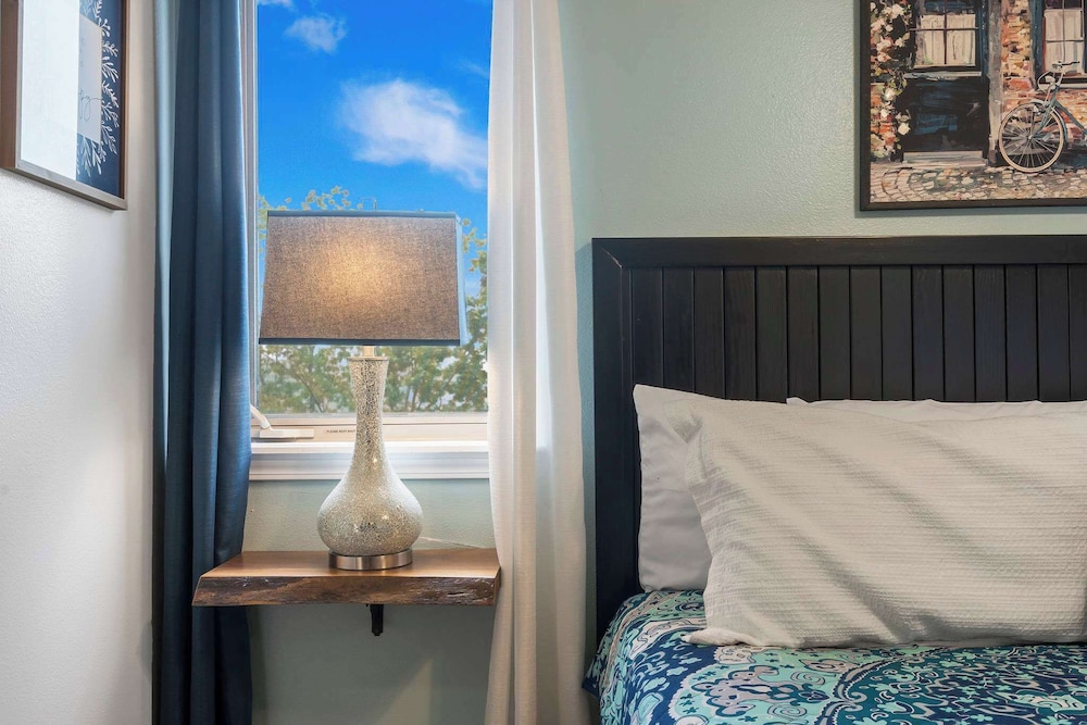 Condo, Multiple Beds, Balcony, Mountain View (Retreat by Design) photo 2