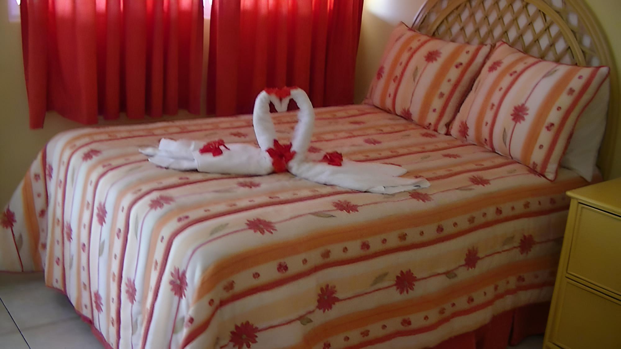 Classic Room, 2 Queen Beds photo 2