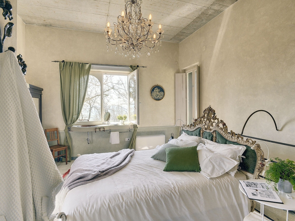 Villa photo 3