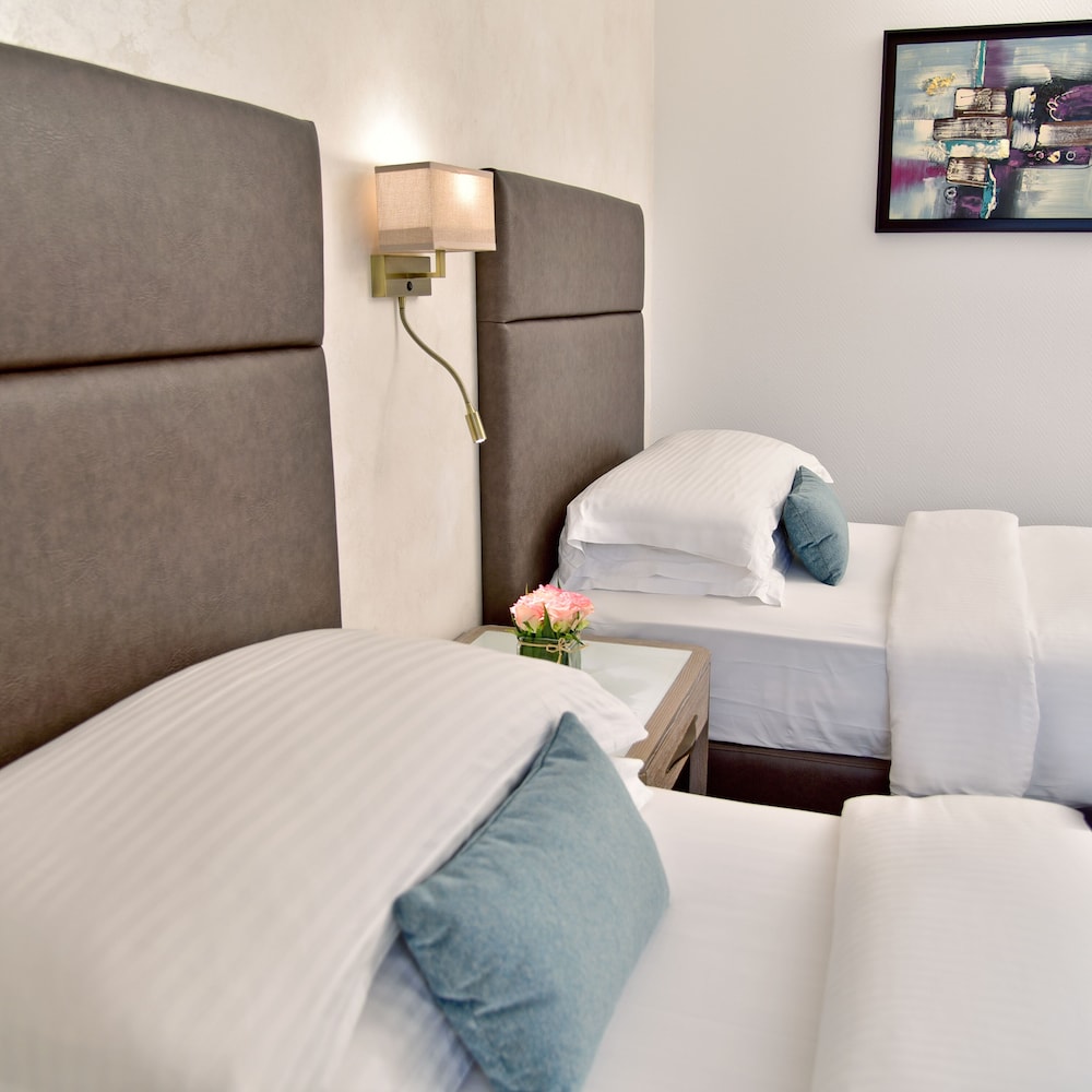 Room, 2 Double Beds (Guest) photo 3