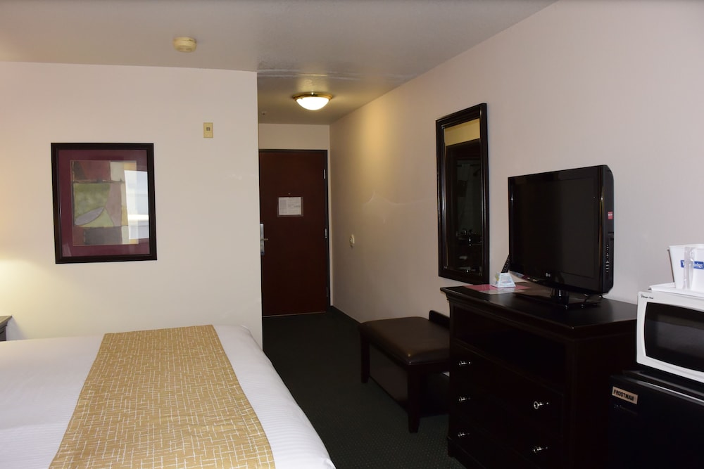 Standard Room, 1 King Bed - Photo 3