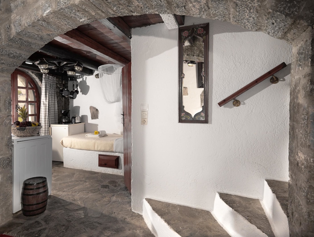 House, 1 Bedroom, Private Pool (Erato) - Photo 19