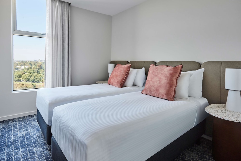Premier Two Bedroom Apartment with View - Photo 3