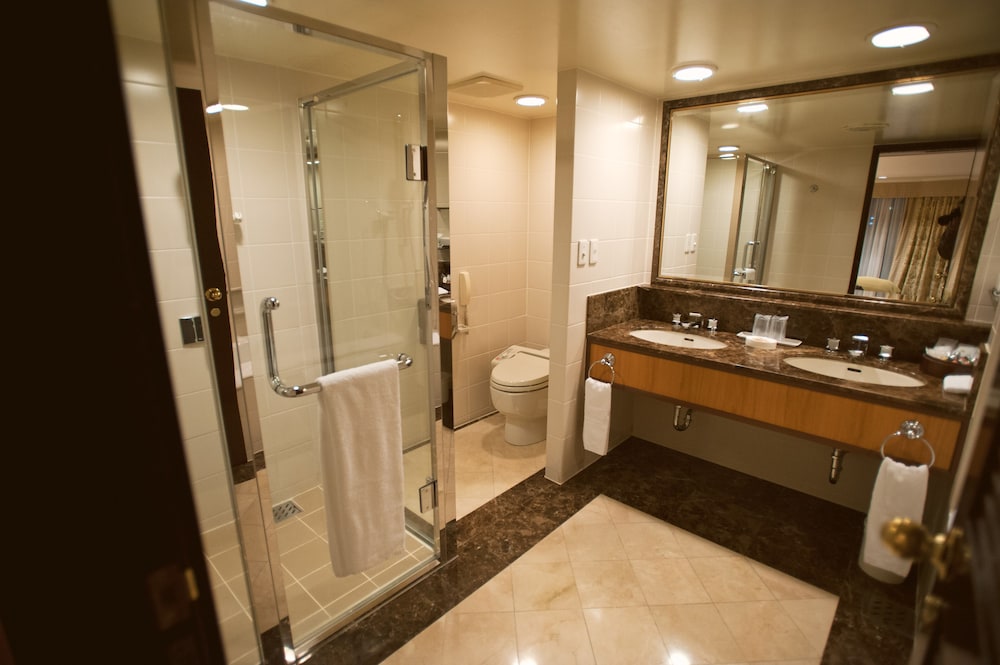 Executive Suite, 2 Bedrooms, Non Smoking - Photo 5