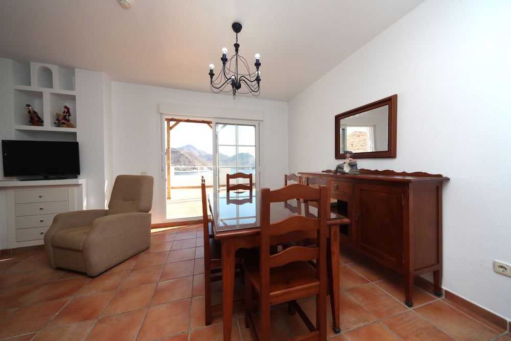 Superior Apartment, 3 Bedrooms, Bay View photo 3