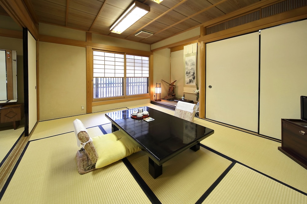 Japanese Style Standard Room with Private Bathroom (ZANGETSU) photo 1