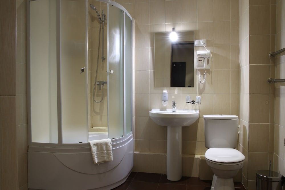 Standard Twin Room photo 2