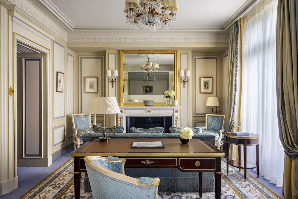Deluxe Junior Suite