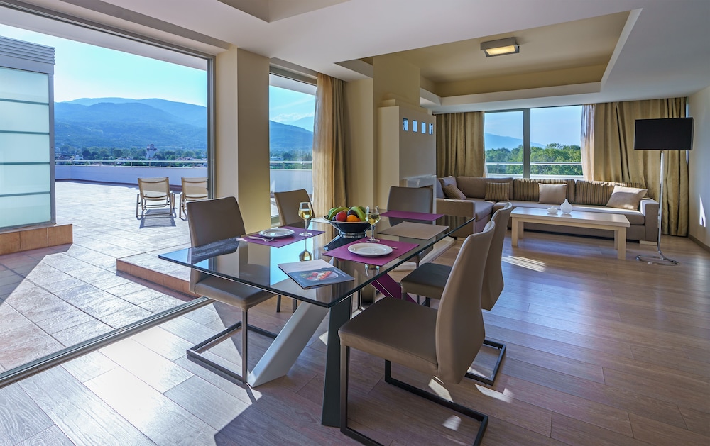 Presidential Suite photo 1