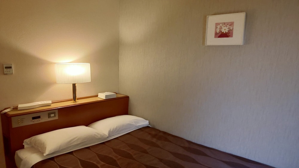 Semi Double Room for 2 Adults, Smoking photo 1