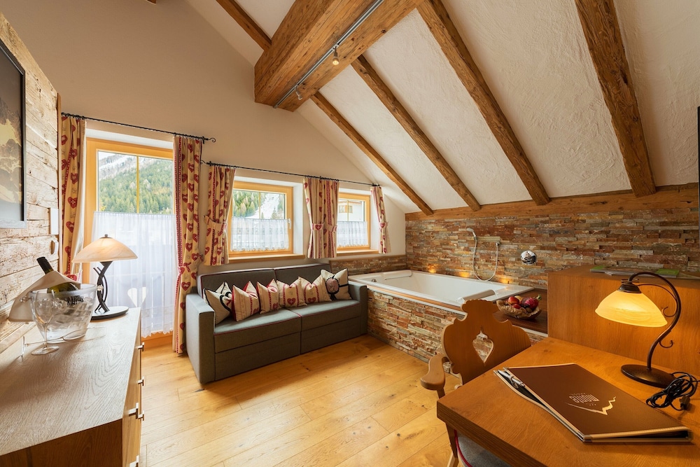 Superior Studio Suite photo 2