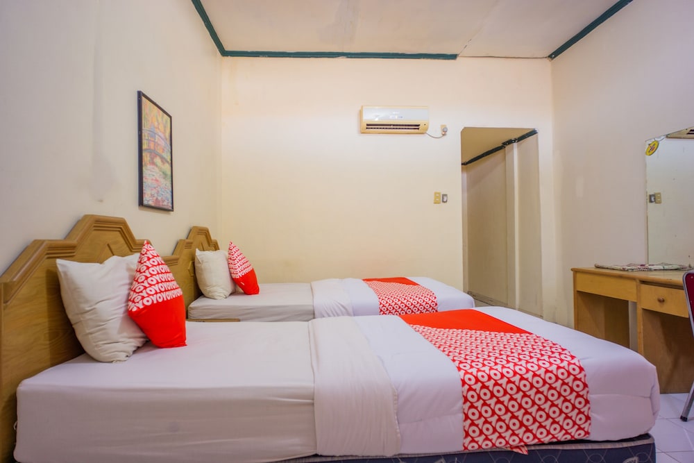 Standard Twin Room - Photo 3