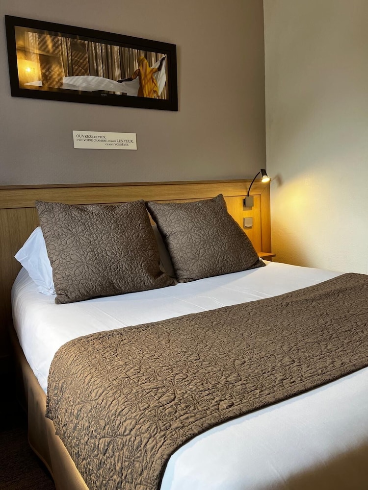Standard Room, 1 Double Bed - Photo 8