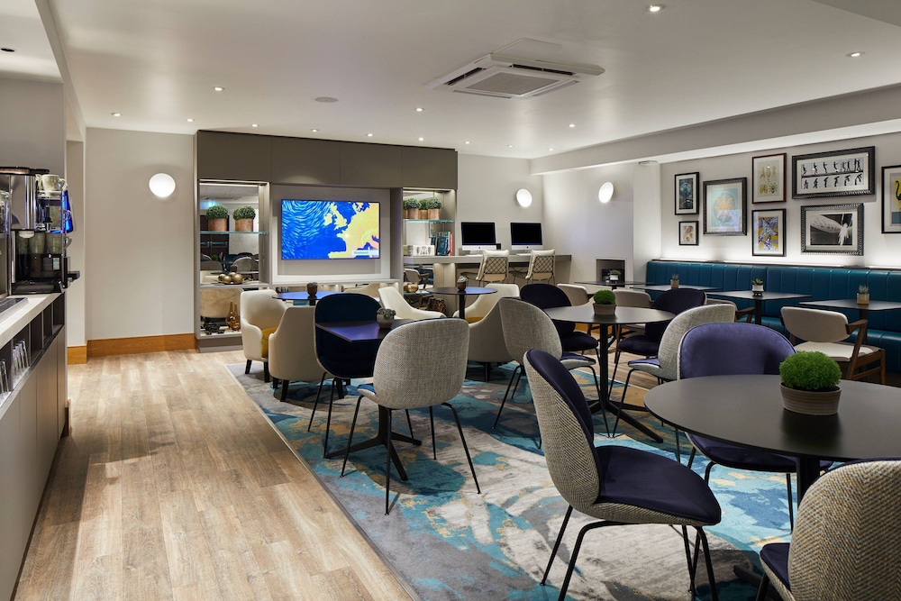 Executive Suite, Multiple Beds photo 2