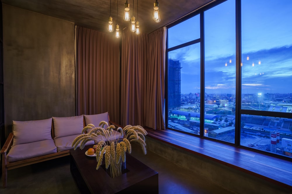 Sunset Suite Two King Beds photo 2