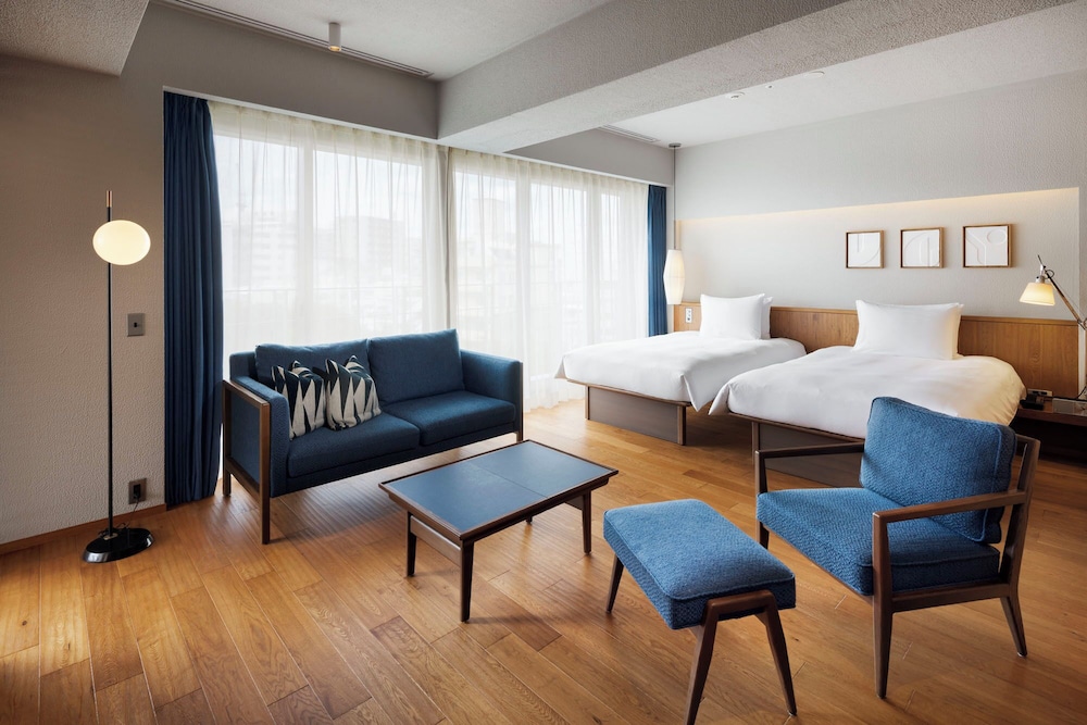 Club Balcony Twin (with Lounge Access, Free Minibar, High Floor) - Photo 1