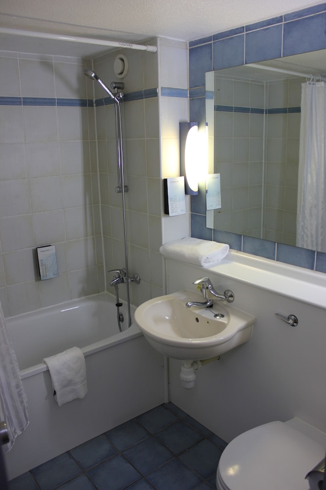Standard Room, 1 Double Bed - Photo 6