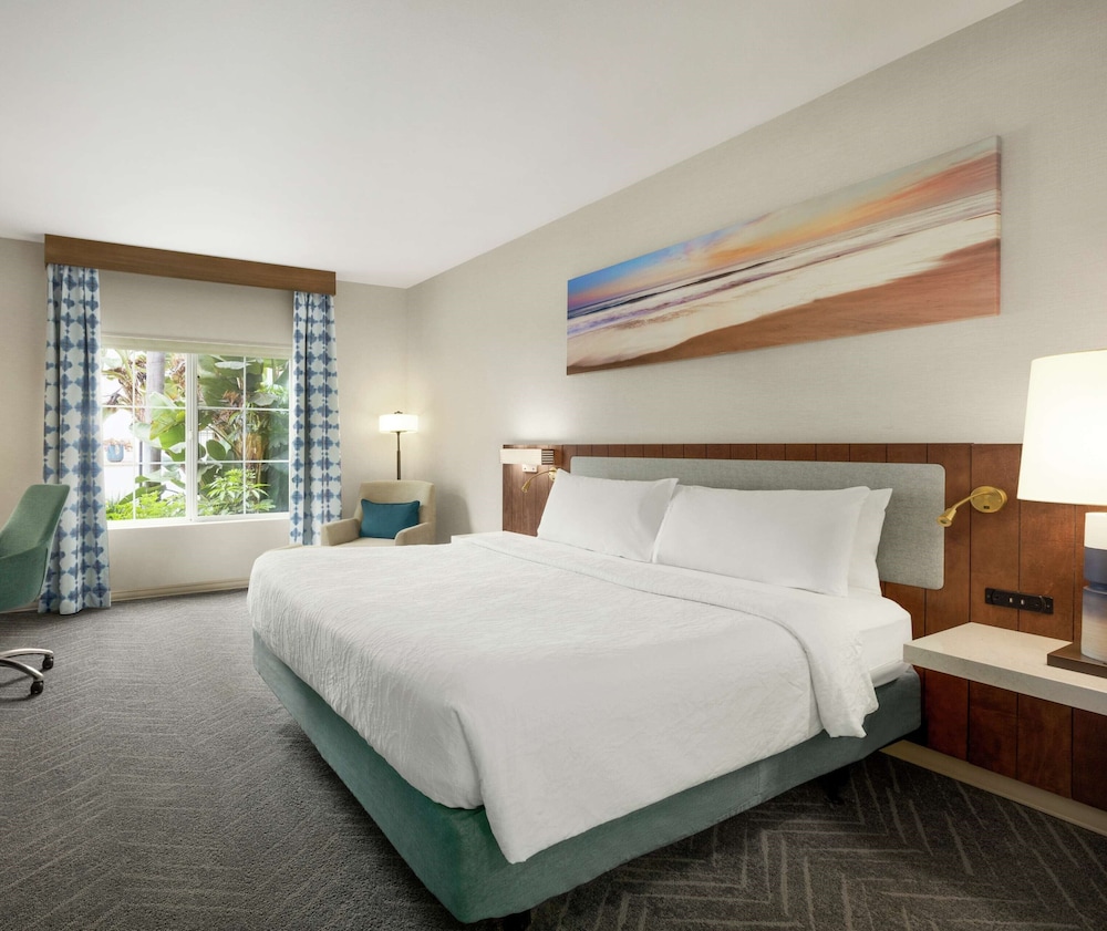 Suite, 1 King Bed with Garden View and Patio - Photo 4