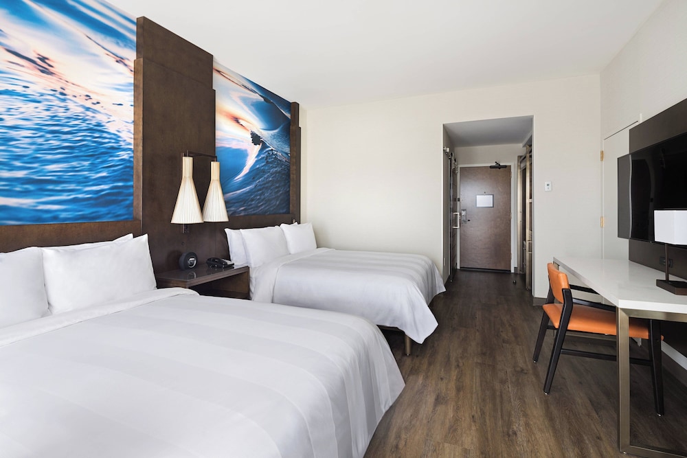 Room, 2 Queen Beds - Photo 3