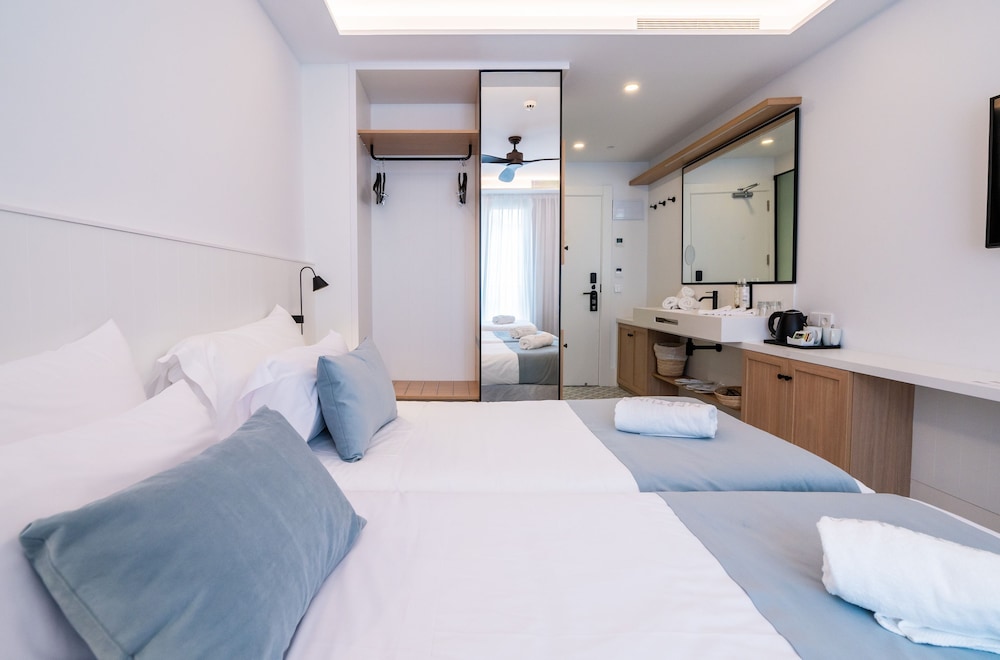 Double Room - Photo 4