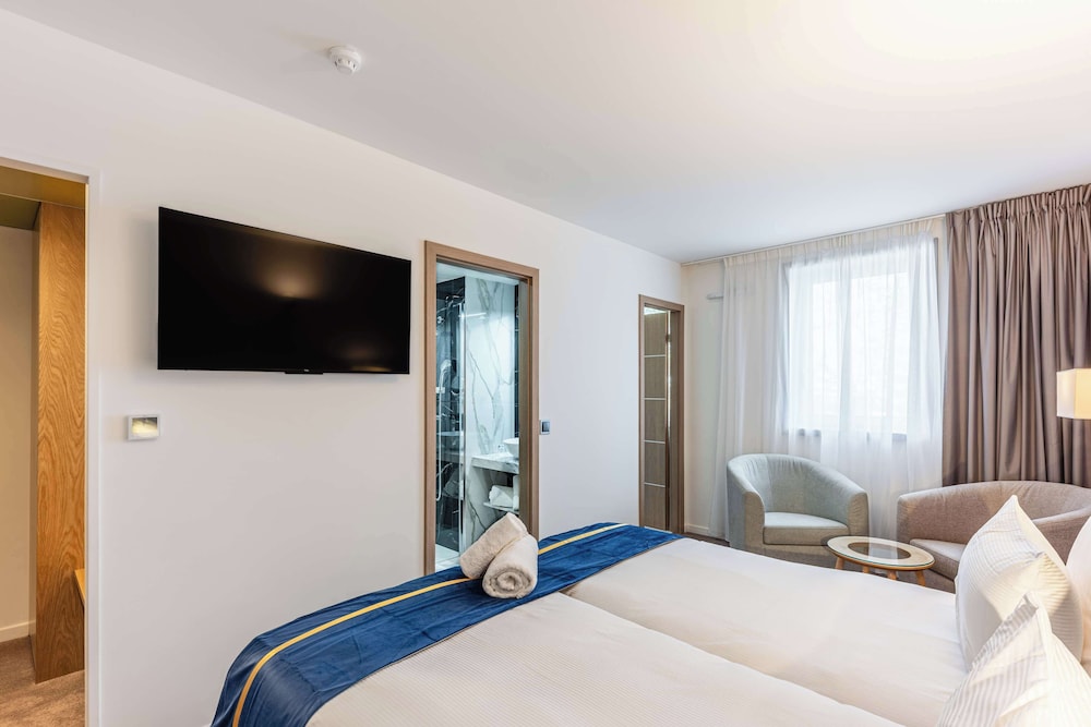 Superior Twin Room - Photo 4